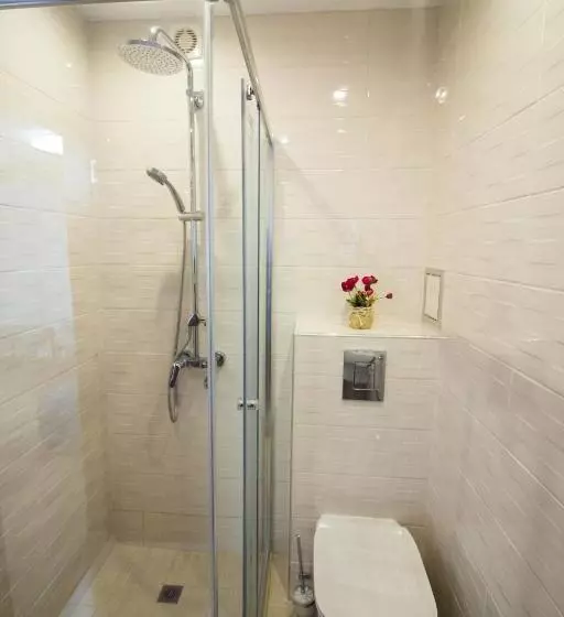 پانسیون Breeze Guest House
