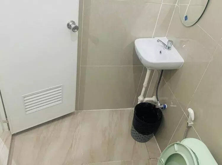 ユースホステル Yuj Inn Pasay