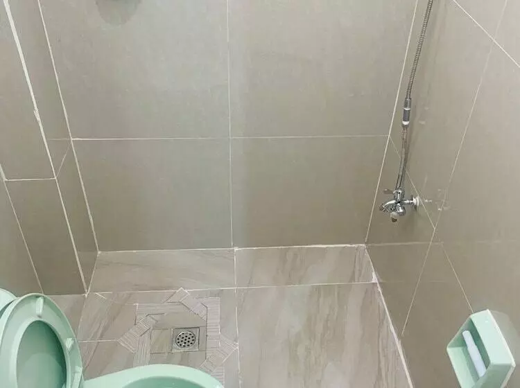 ユースホステル Yuj Inn Pasay