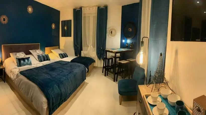 ベッドアンドブレックファースト La Liberté