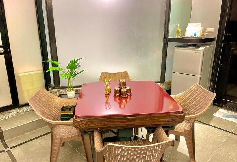 تختخواب و صبحانه Sky Villa 南灣薇拉海景莊園 包棟villa