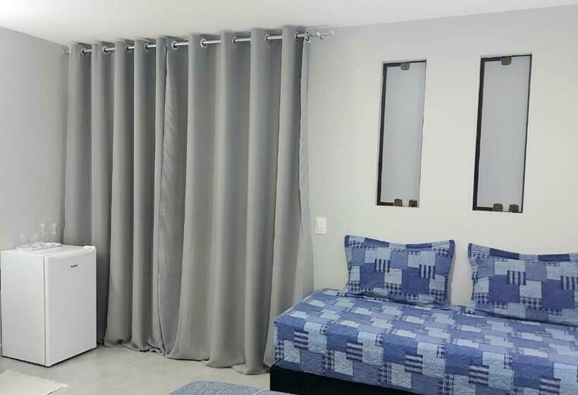 Bed and Breakfast Suíte Ilhinha Em Condomínio Na Praia Do Perequê