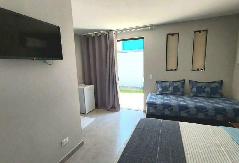 Bed and Breakfast Suíte Ilhinha Em Condomínio Na Praia Do Perequê