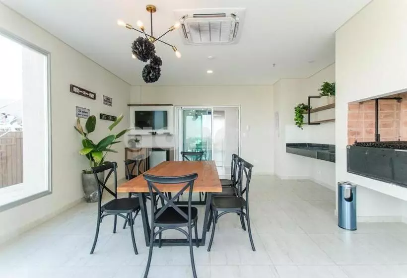 Spacious 2 Bedroom Apartment In Villa Morra