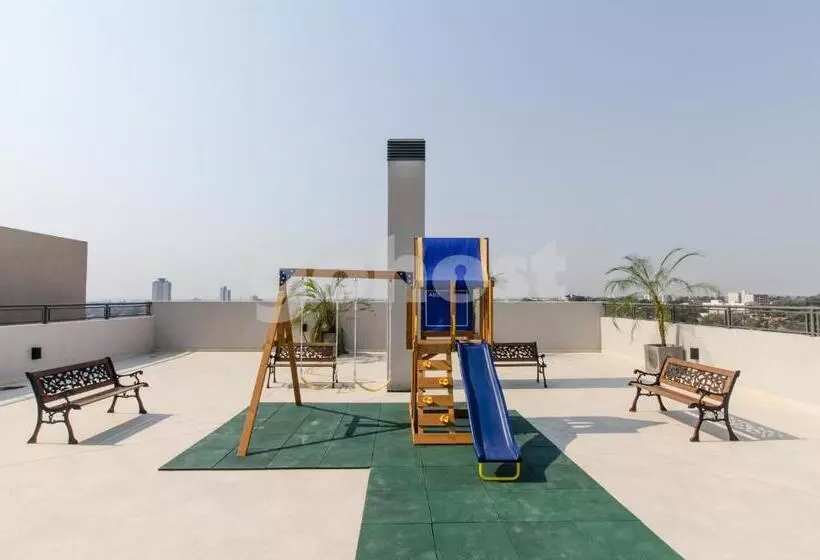 Spacious 2 Bedroom Apartment In Villa Morra