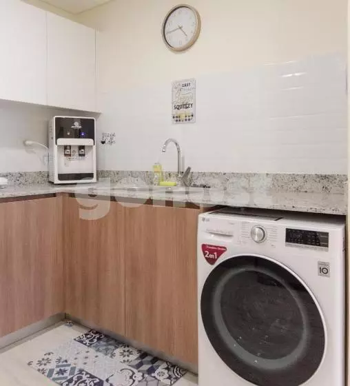 Spacious 2 Bedroom Apartment In Villa Morra