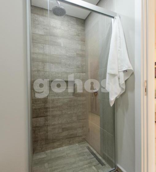 Spacious 2 Bedroom Apartment In Villa Morra