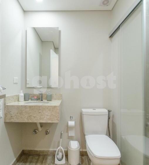 Spacious 2 Bedroom Apartment In Villa Morra