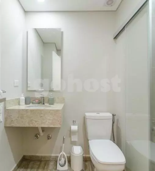 Spacious 2 Bedroom Apartment In Villa Morra