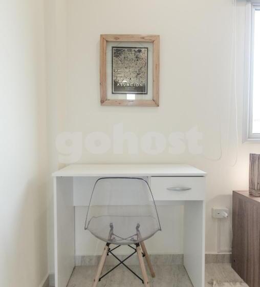 Spacious 2 Bedroom Apartment In Villa Morra