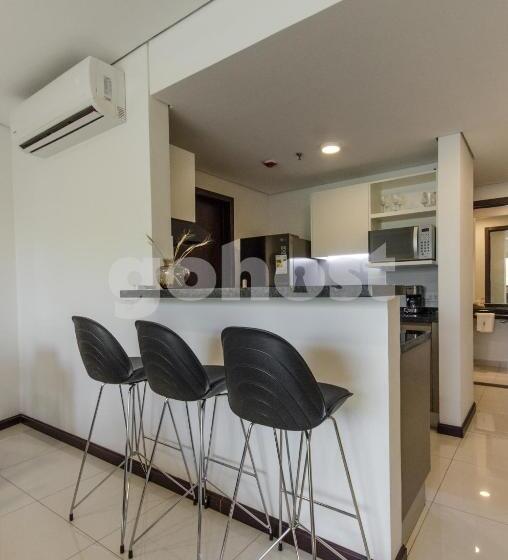 Comfy Villa Morra Apt