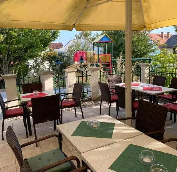 ホテル Landcafe Auszeit