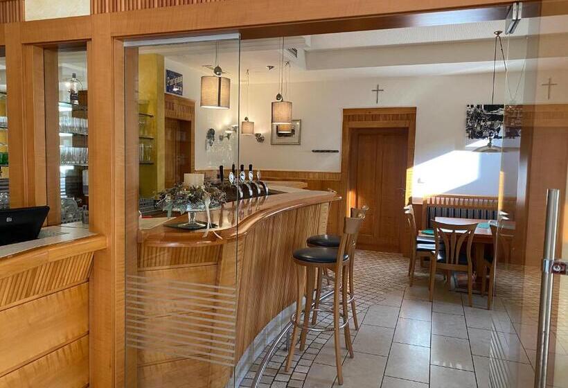 فندق Landcafe Auszeit