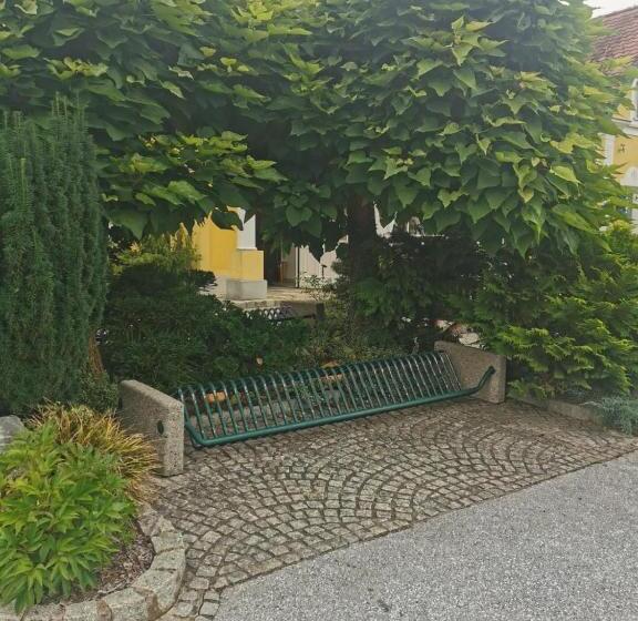 فندق Landcafe Auszeit