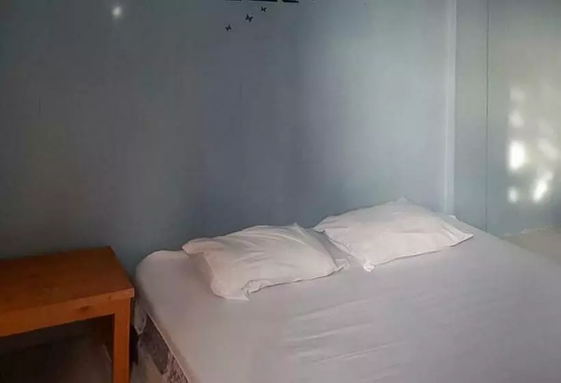 Hotelli Villa V Stay Pulau Pramuka