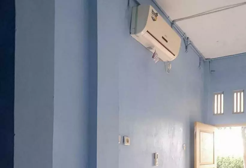 Hotelli Villa V Stay Pulau Pramuka