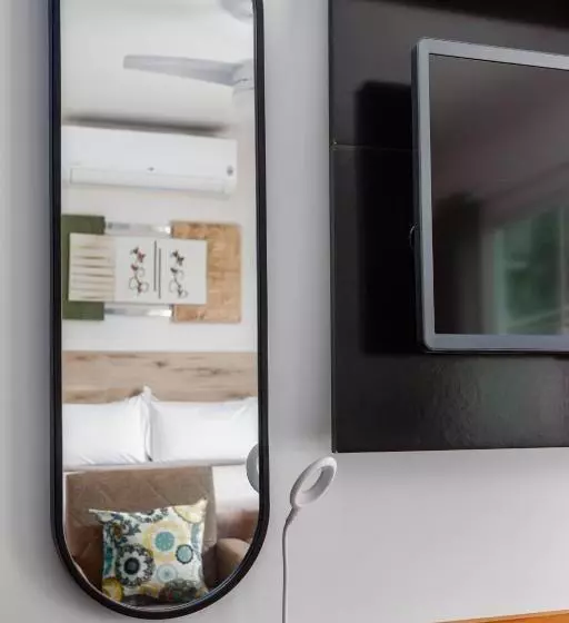Studio   Apto Em Itaipuaçu   Próximo Da Praia E Comércio