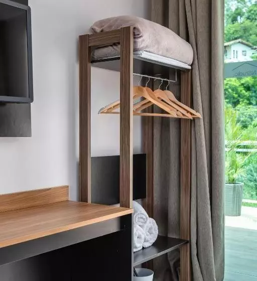 Studio   Apto Em Itaipuaçu   Próximo Da Praia E Comércio