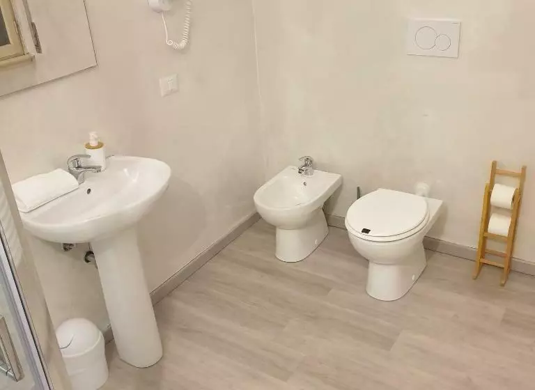 پانسیون Bergamo City   Self Check In