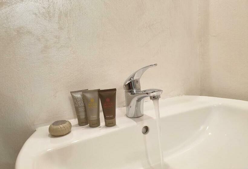 پانسیون Bergamo City   Self Check In