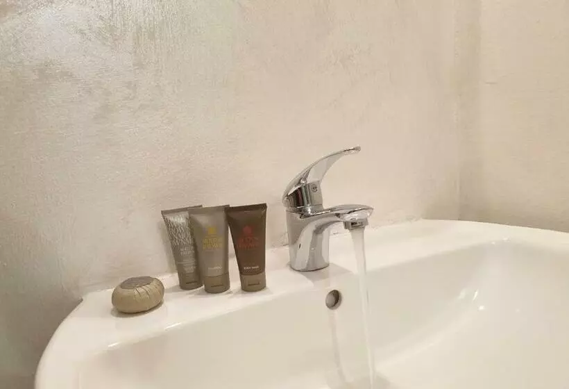 پانسیون Bergamo City   Self Check In