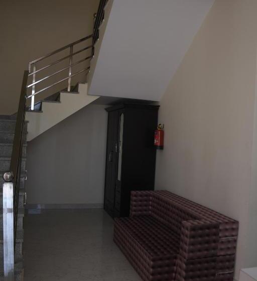 膳宿费 Guru Kripa Garden