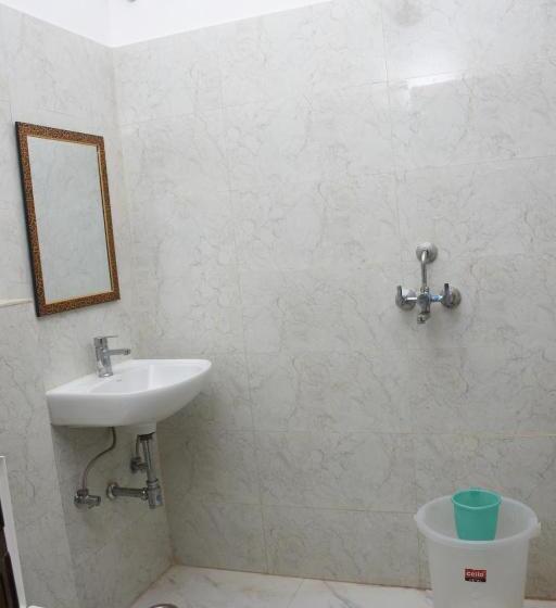 膳宿费 Guru Kripa Garden