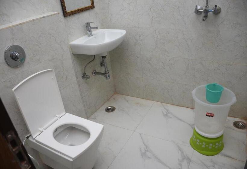 膳宿费 Guru Kripa Garden