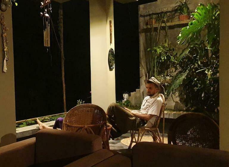 ペンション Magnet