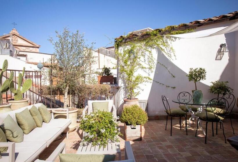 膳宿费 Sui Tetti Di Balarm Boutique Rooms