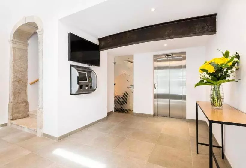 Garrett 48 Apartments