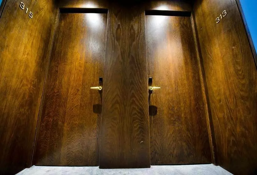 Golden Palace Batumi Hotel & Casino