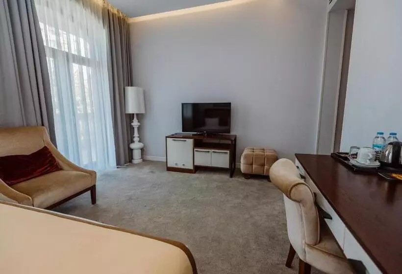 Golden Palace Batumi Hotel & Casino