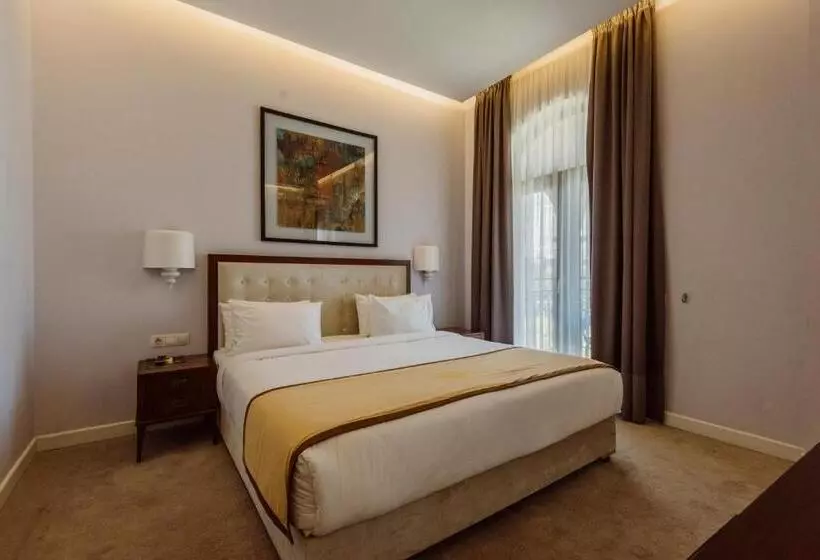 Golden Palace Batumi Hotel & Casino