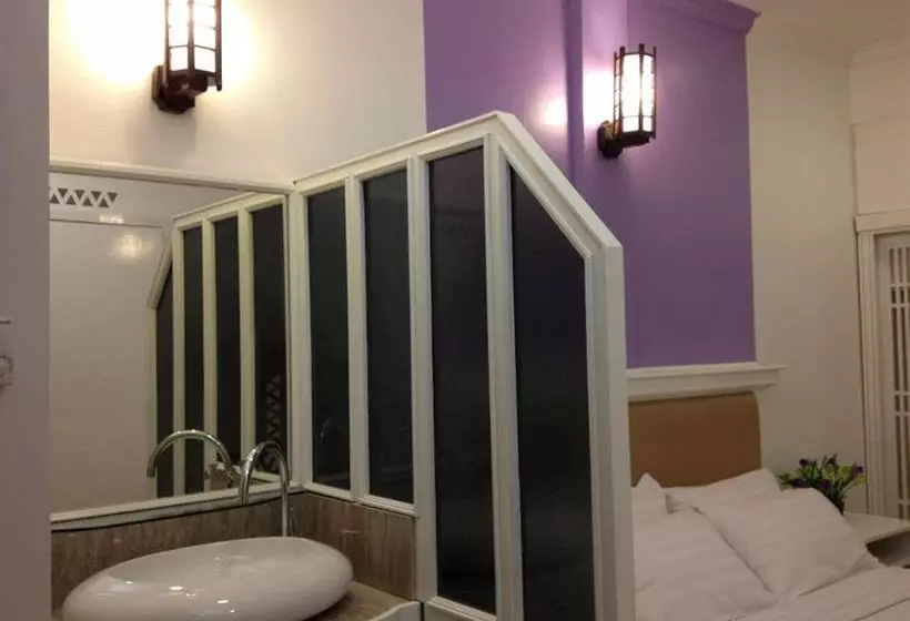 فندق Borneo Cove