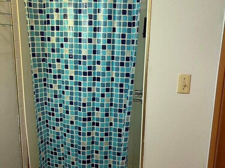 Отель Budget Lodge Warren