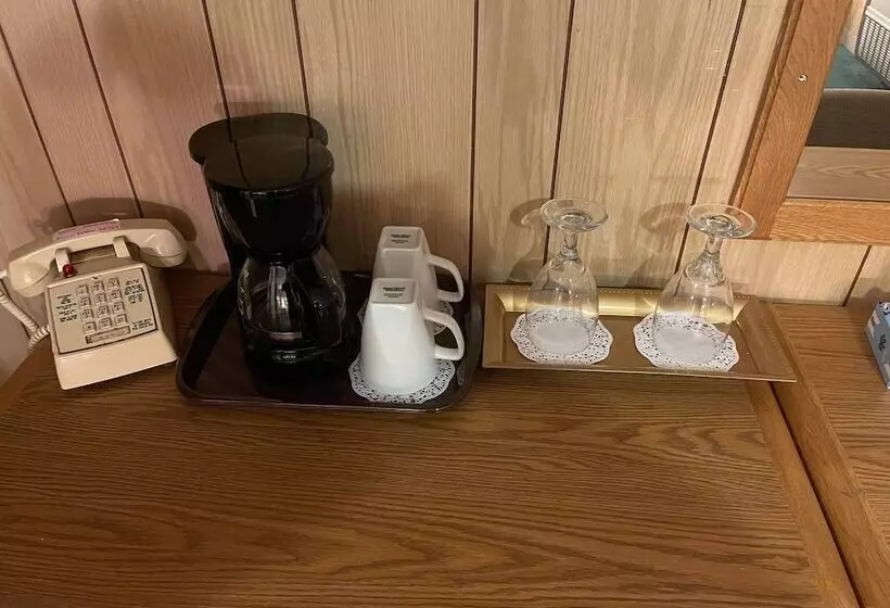 酒店 Budget Lodge Warren