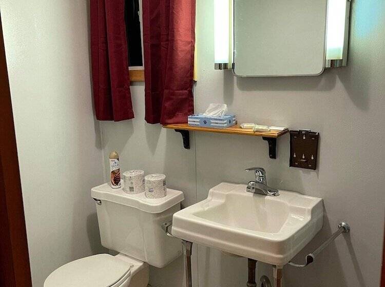 Отель Budget Lodge Warren