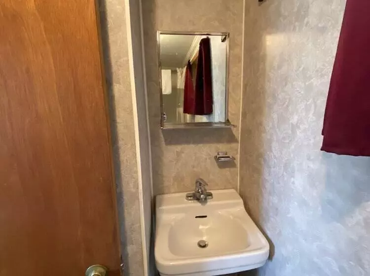 酒店 Budget Lodge Warren