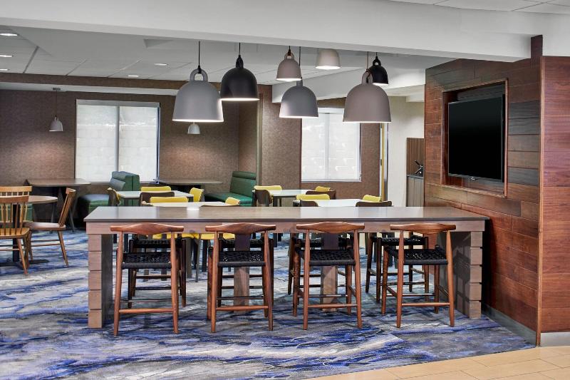 ホテル Fairfield Inn & Suites By Marriott Gainesville