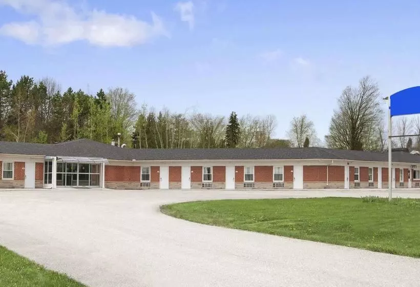 Hotelli Knights Inn Orangeville