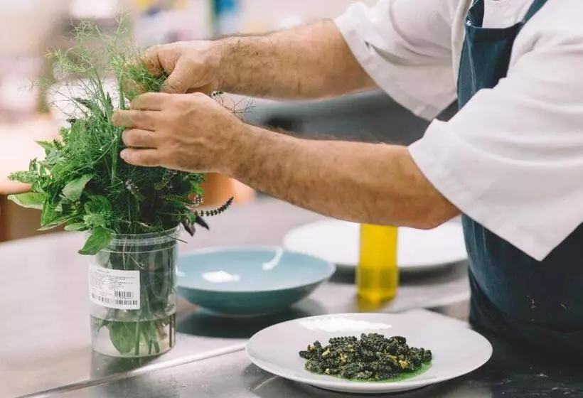 Отель Ispinigoli