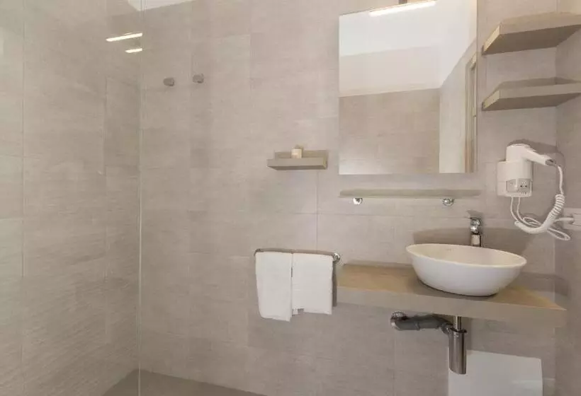 Отель Ispinigoli