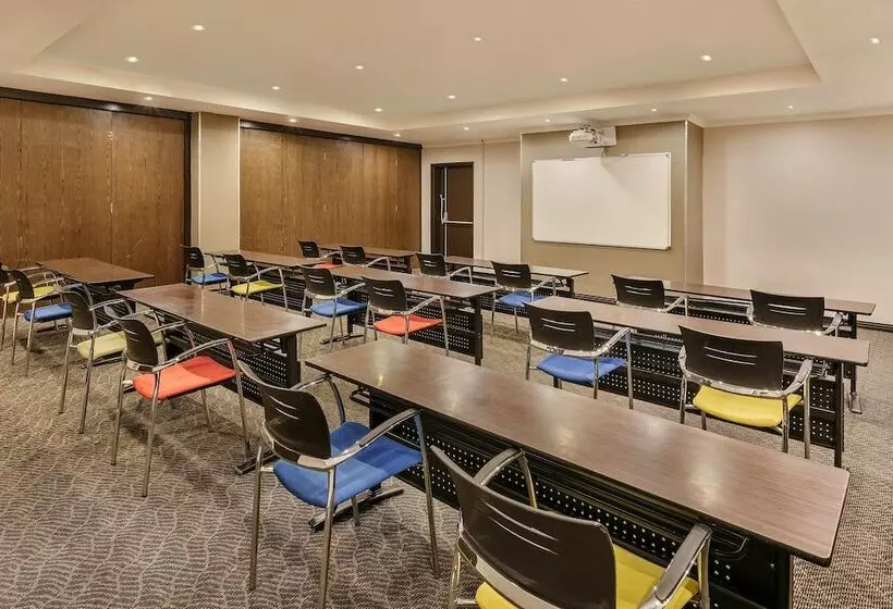 Protea Hotel By Marriott Lusaka Tower