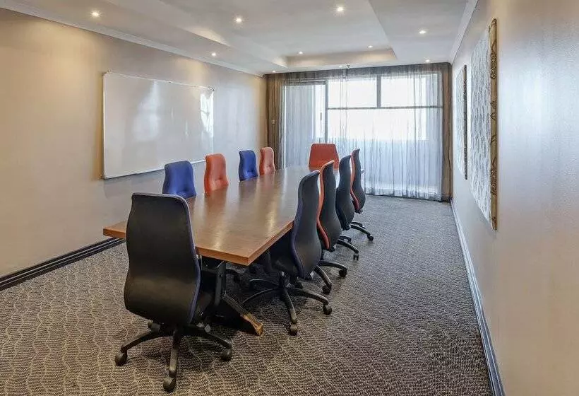 Protea Hotel By Marriott Lusaka Tower