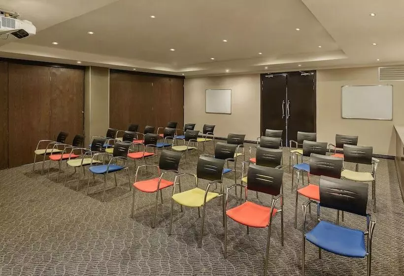 Protea Hotel By Marriott Lusaka Tower