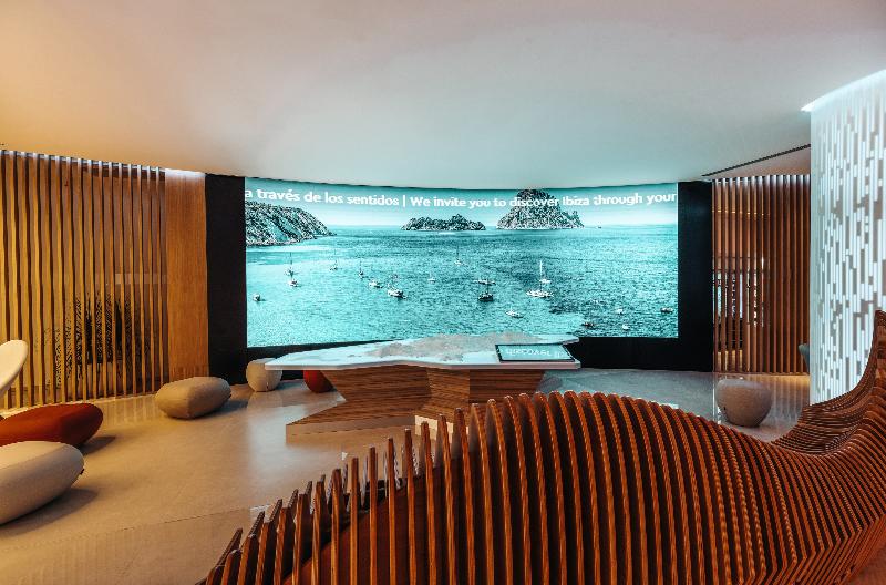 בית מלון כפרי The Ibiza Twiins 4* Sup