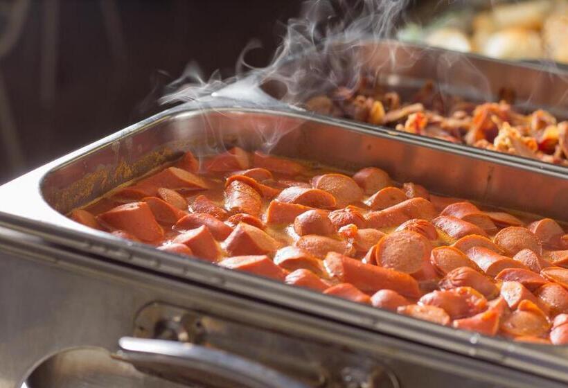 בית מלון כפרי Tower Franca