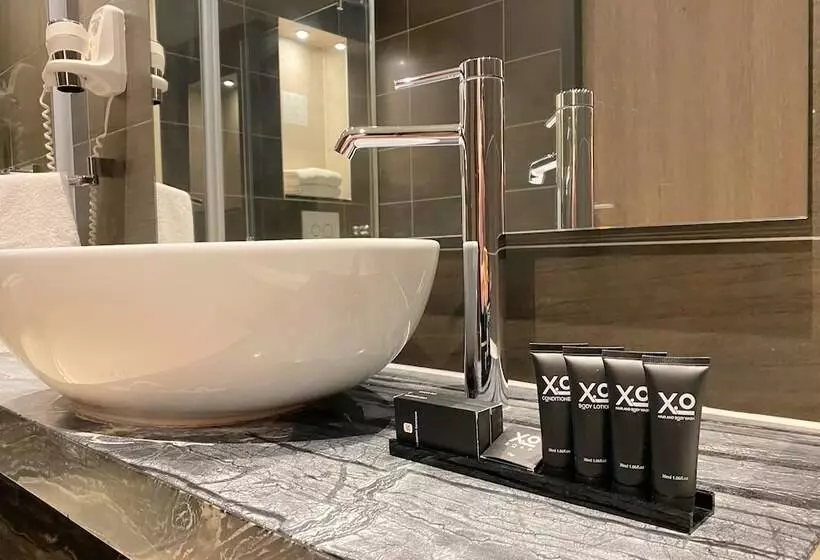 Xo Hotels Couture
