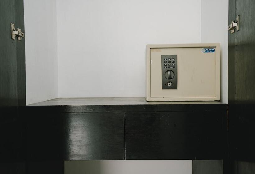 بنسيون Noble House Patong